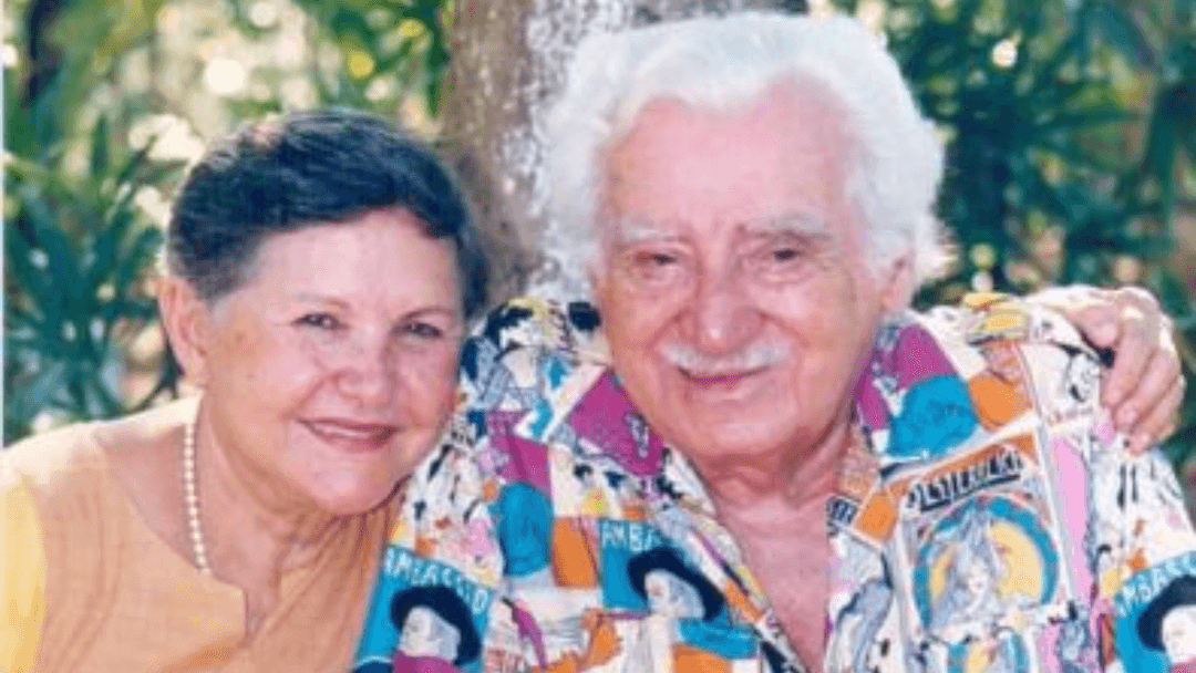 Árvore símbolo do amor entre Jorge Amado e Zélia Gattai é replantada